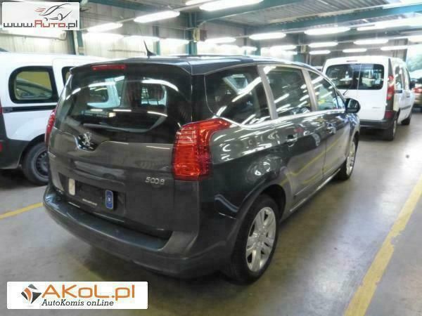 Używany Peugeot 5008 109 KM (80 kW) 2010 Inny Minivan