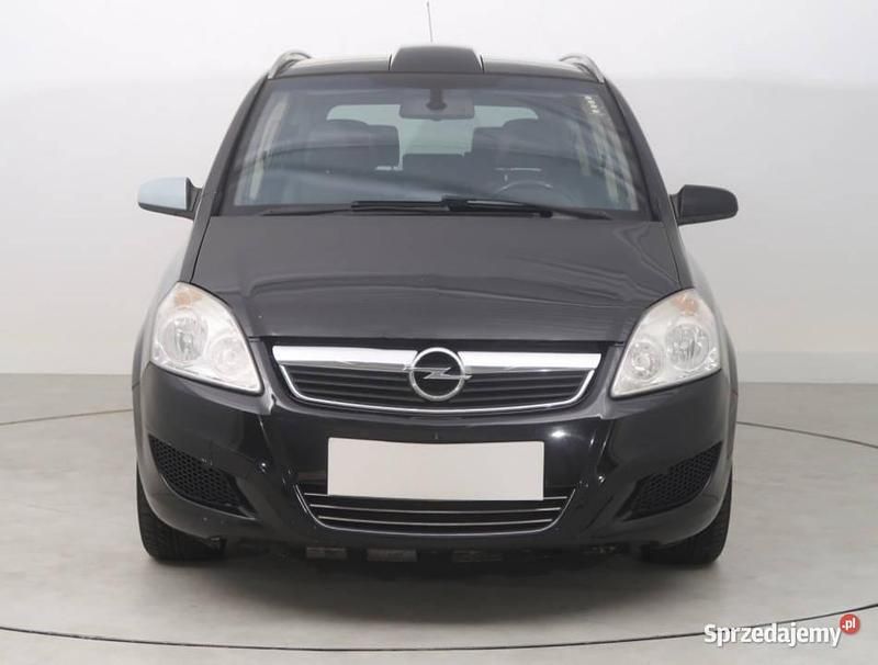 Czarny Używany 2006 Opel Zafira Minivan | 3999 zł (Dobra cena) - Obraz 1/4