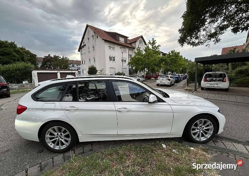 Używany BMW 318 2015