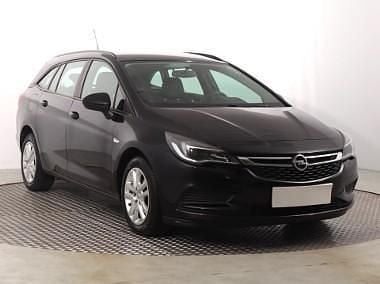 Czarny Używany 2017 Opel Astra Kombi | 26 999 zł (Uczciwa cena) - Obraz 1/4