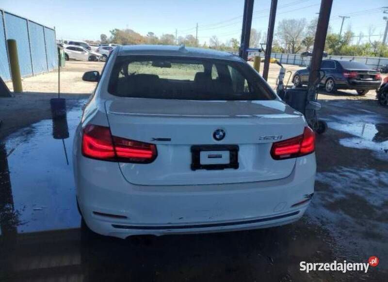 Biały Używany 2016 BMW 328 Sedan/Limuzyna | 33 900 zł - Obraz 1/4