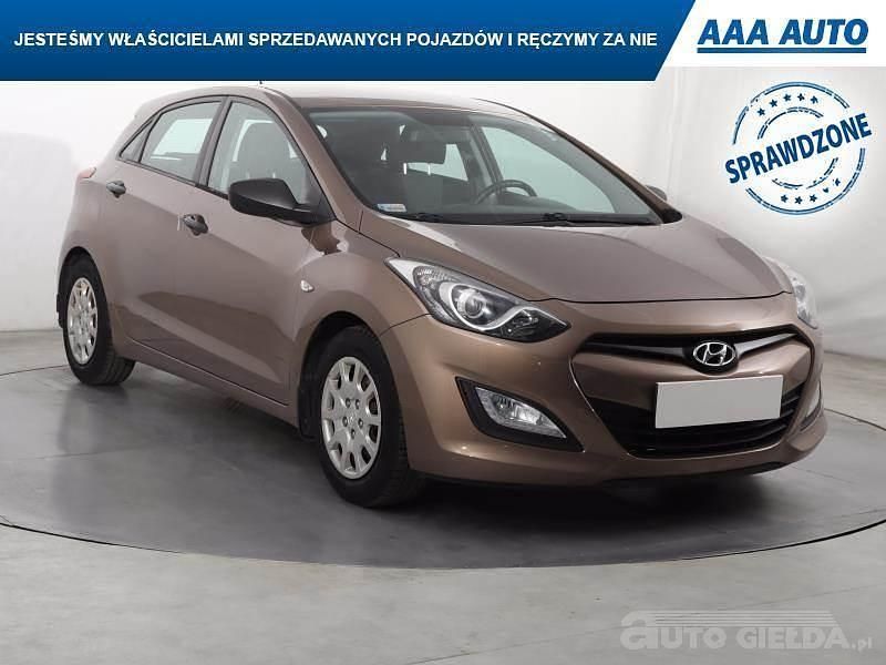 Używany Hyundai i30 2012 Brązowy
