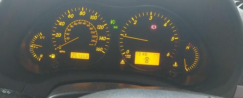 Czarny Używany 2007 Toyota Avensis Kombi | 3500 zł - Obraz 1/3