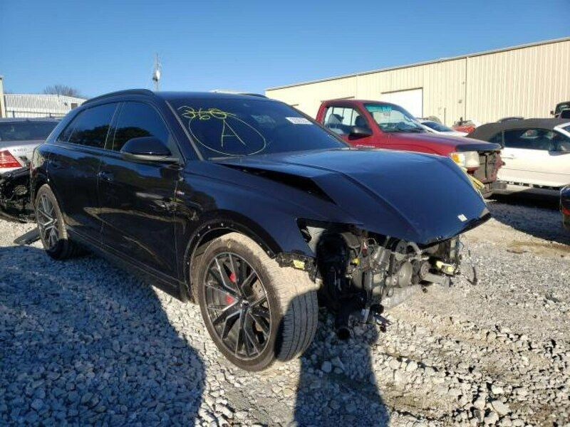 Używany Audi Q8 S-Line 335 KM (246 kW) 2019 Czarny SUV