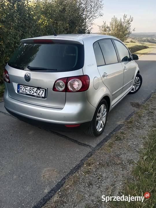 Używany 2007 VW Golf Plus Cross Minivan | 14 000 zł (Uczciwa cena) - Obraz 1/4