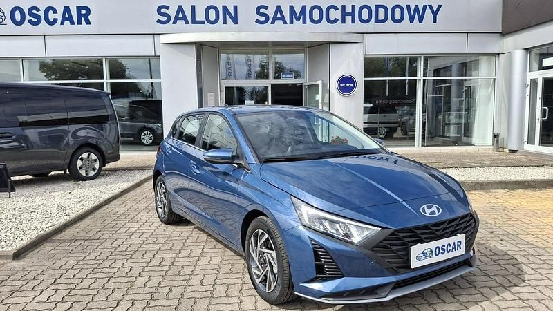 Niebieski Używany 2025 Hyundai i20 Hatchback | 81 900 zł (Drogi) - Obraz 1/4