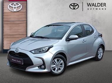 Srebrny Używany 2024 Toyota Yaris Comfort Hatchback | 79 900 zł (Dość drogi) - Obraz 1/4