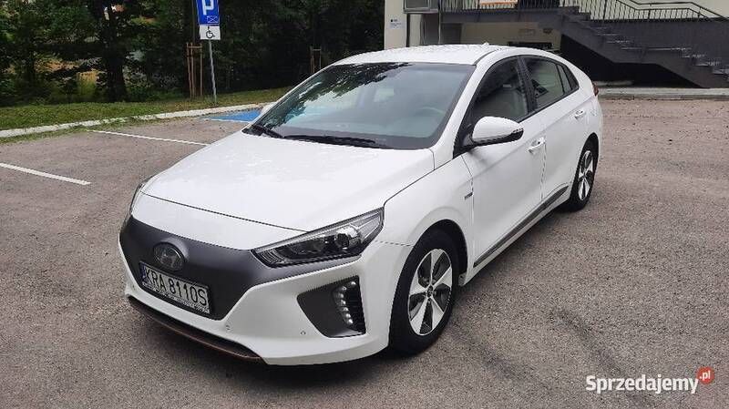 Biały Używany 2018 Hyundai Ioniq Premium Sedan/Limuzyna | 64 900 zł - Obraz 1/4