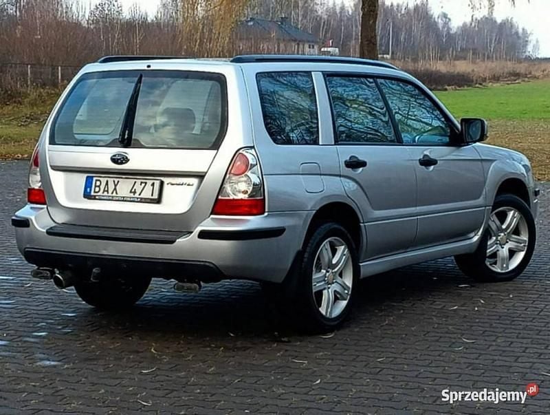 Używany Subaru Forester 2006 Srebrny SUV
