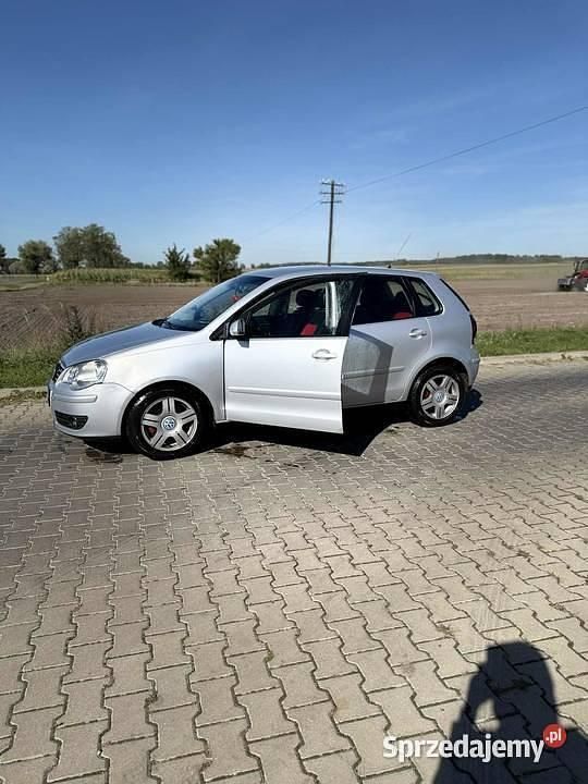 Srebrny Używany 2006 VW Polo Hatchback | 12 000 zł (Drogi) - Obraz 1/4