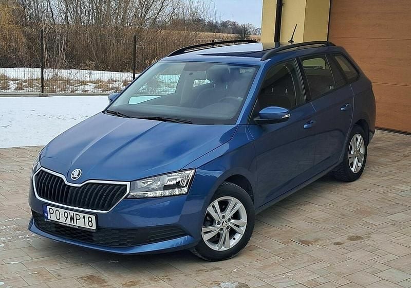 Używany Skoda Fabia 2021 Niebieski Kombi