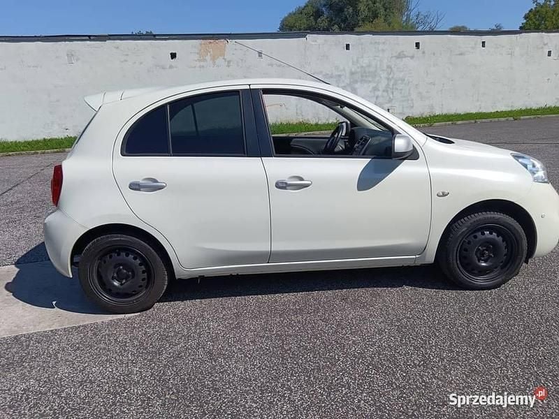 Używany Nissan Micra 80 KM (58 kW) 2016 Biały Hatchback