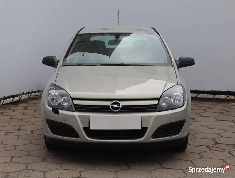Srebrny Używany 2005 Opel Astra Hatchback | 6499 zł (Uczciwa cena) - Obraz 1/4