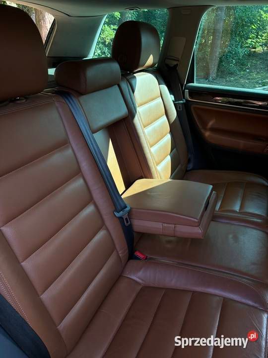 Czarny Używany 2004 VW Touareg SUV | 10 000 zł (Dobra cena) - Obraz 1/4
