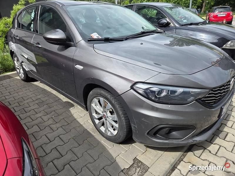 Inny kolor Używany 2017 Fiat Tipo Hatchback | 13 265 zł - Obraz 1/4