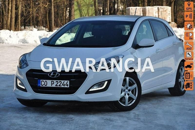 Używany Hyundai i30 110 KM (80 kW) 2015 Biały Hatchback