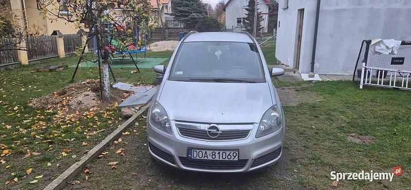 Używany 2006 Opel Zafira | 11 000 zł (Dość drogi) - Obraz 1/3