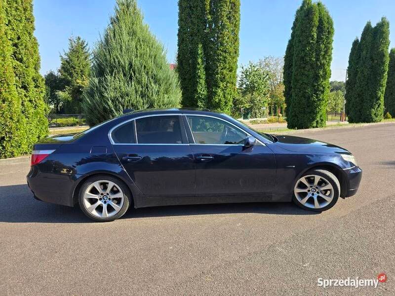 Używany BMW 525 2004 Granatowy Sedan/Limuzyna
