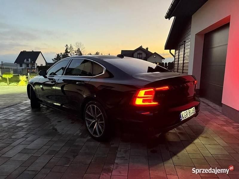Używany Volvo S90 2017 Czarny Sedan/Limuzyna