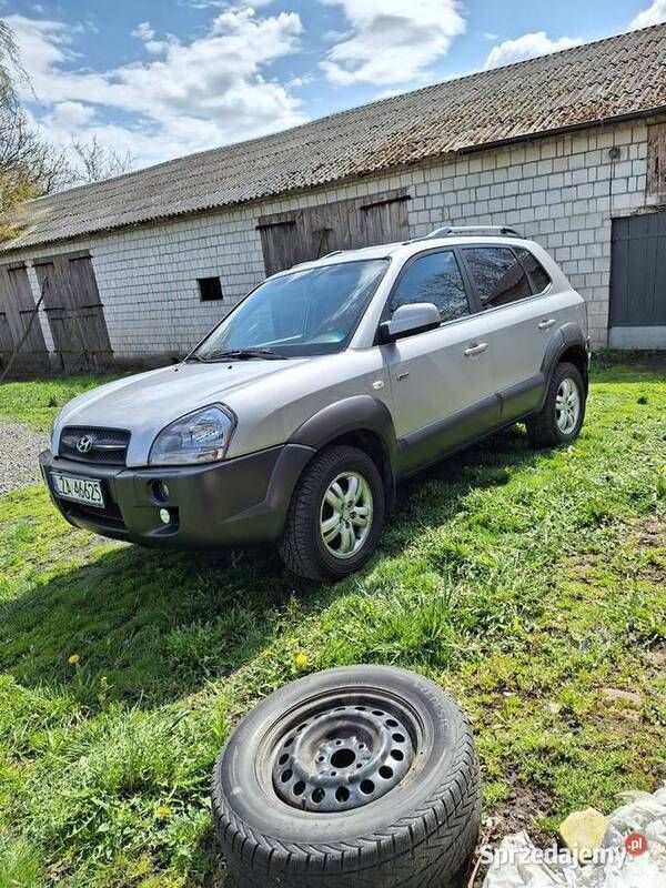 Używany 2006 Hyundai Tucson SUV | 15 000 zł (Uczciwa cena) - Obraz 1/4