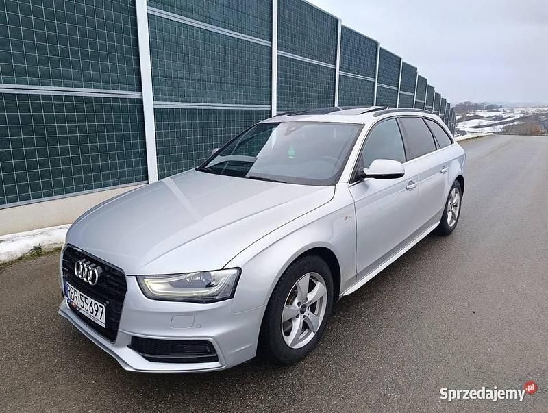 Używany Audi A4 S-Line 150 KM (110 kW) 2013 Srebrny Kombi
