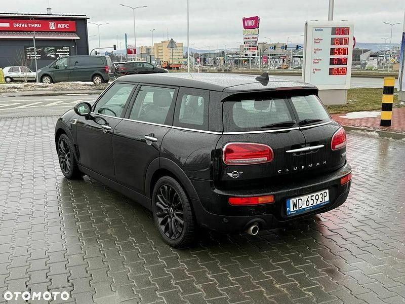 Używany Mini Cooper Clubman 136 KM (100 kW) 2021 Czarny Kombi