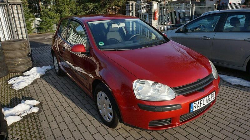Używany VW Golf IV 2004 Czerwony Hatchback