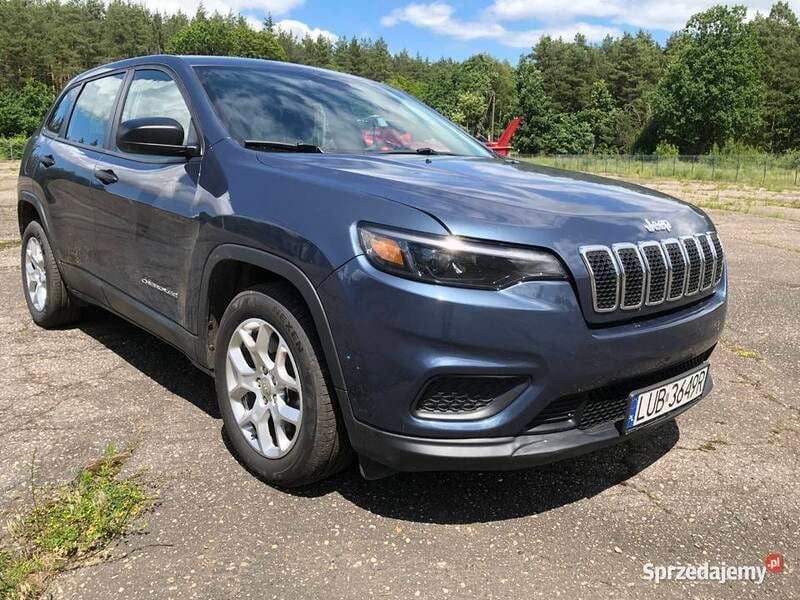 Używany Jeep Cherokee Sport 180 KM (132 kW) 2019 Niebieski SUV