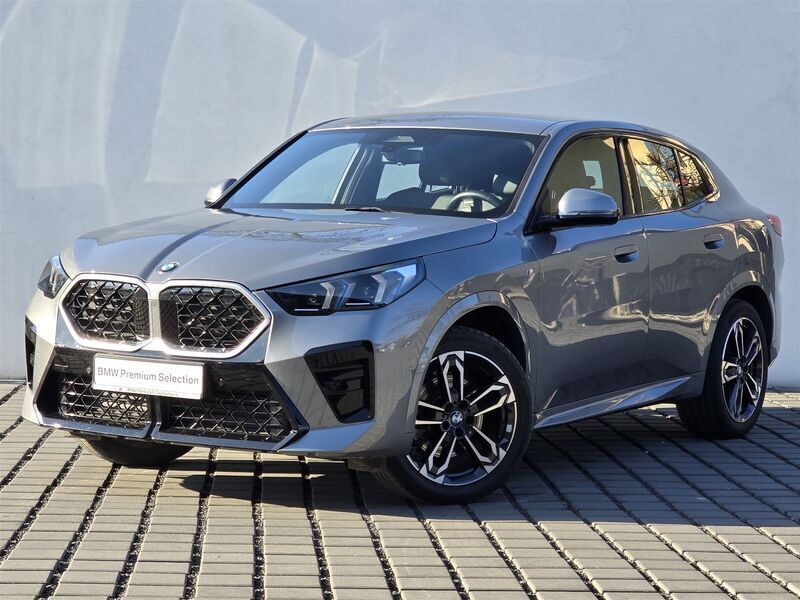 Szary skyscraper m metalizowany Używany 2024 BMW X2 Luxury Line SUV | 234 600 zł - Obraz 1/3