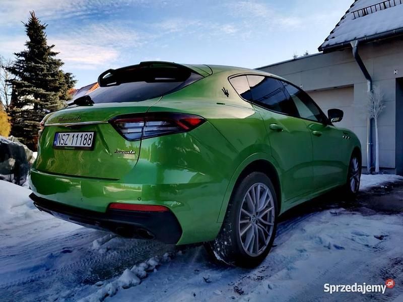Używany Maserati Levante 2023 Zielony SUV