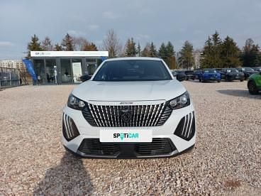 Używany Peugeot 2008 Allure 130 KM (95 kW) 2024 Biały SUV