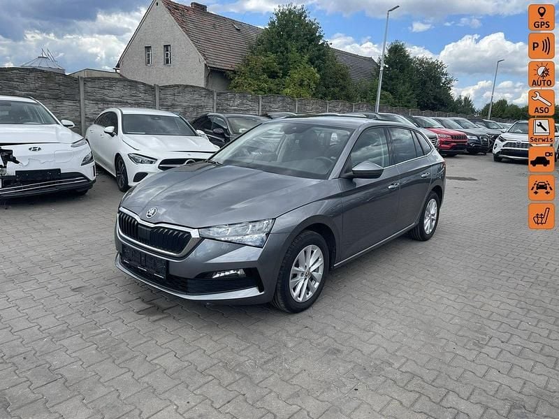 Szary Używany 2024 Skoda Scala Hatchback | 39 900 zł - Obraz 1/4