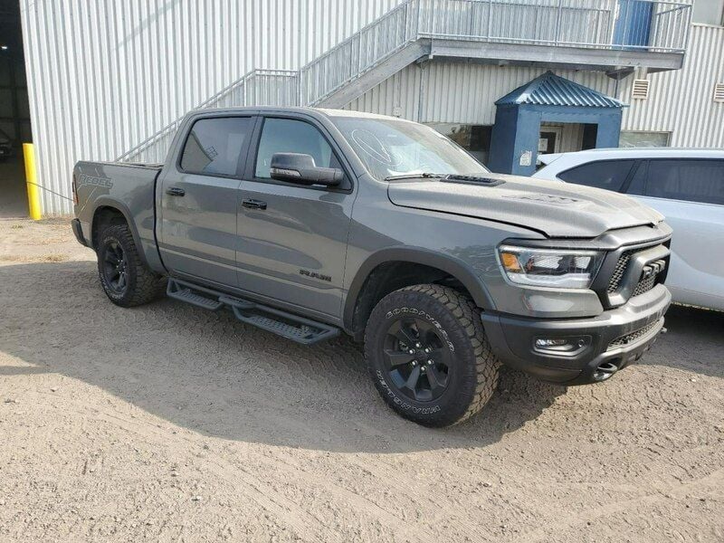 Szary Używany 2023 RAM 1500 Pickup | 162 950 zł - Obraz 1/4