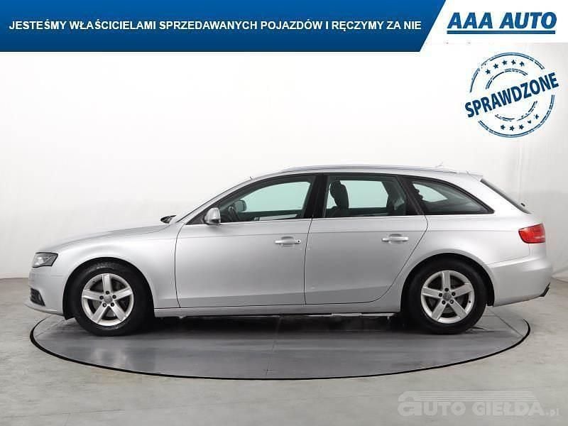 Używany Audi A4 2010 Srebrny