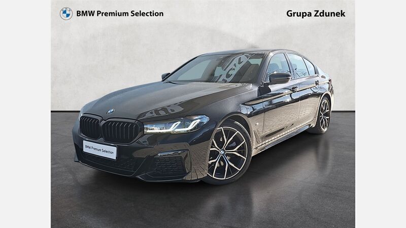 Czarny szafir metalizowany Używany 2021 BMW 520 Shadowline Sedan/Limuzyna | 163 900 zł (Uczciwa cena) - Obraz 1/3