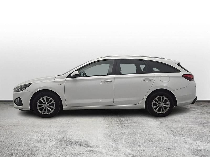 Używany Hyundai i30 110 KM (80 kW) 2022 Biały Kombi