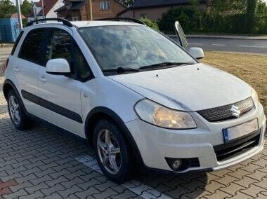 Biały Używany 2008 Suzuki SX4 SUV | 18 999 zł (Uczciwa cena) - Obraz 1/4