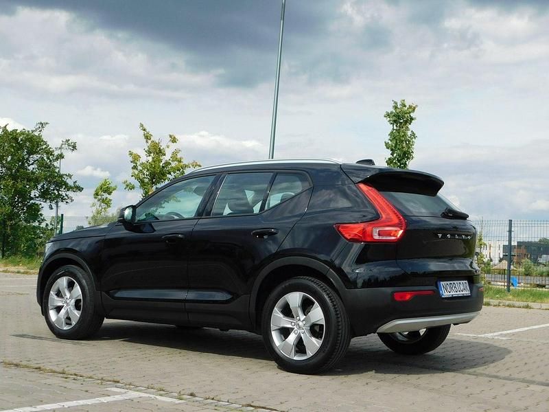 Używany Volvo XC40 150 KM (110 kW) 2020 Czarny SUV