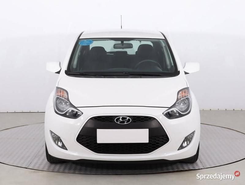 Używany Hyundai ix20 125 KM (91 kW) 2017 Biały Hatchback