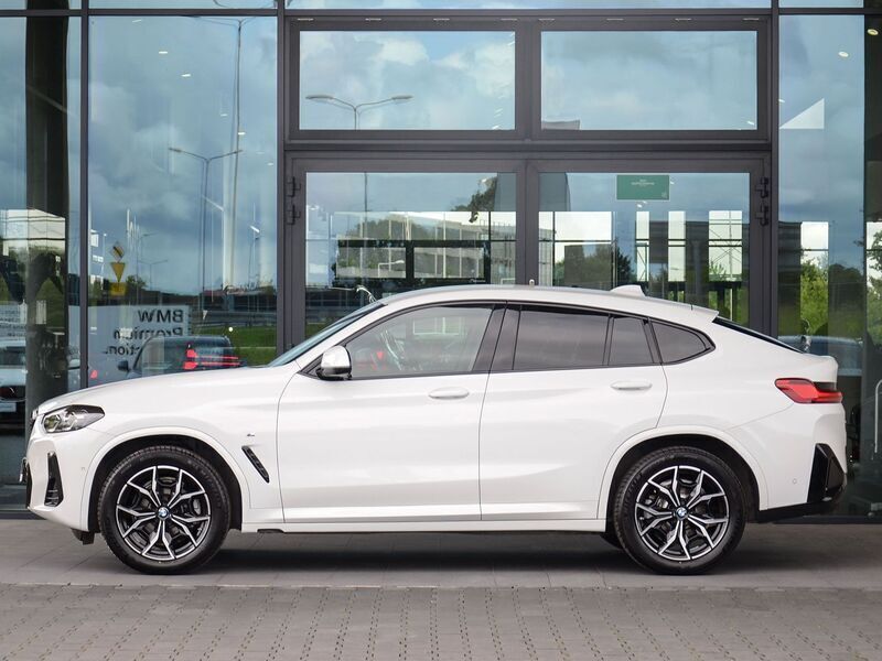 Używany BMW X4 Shadowline 190 KM (139 kW) 2024 Biel alpejska SUV