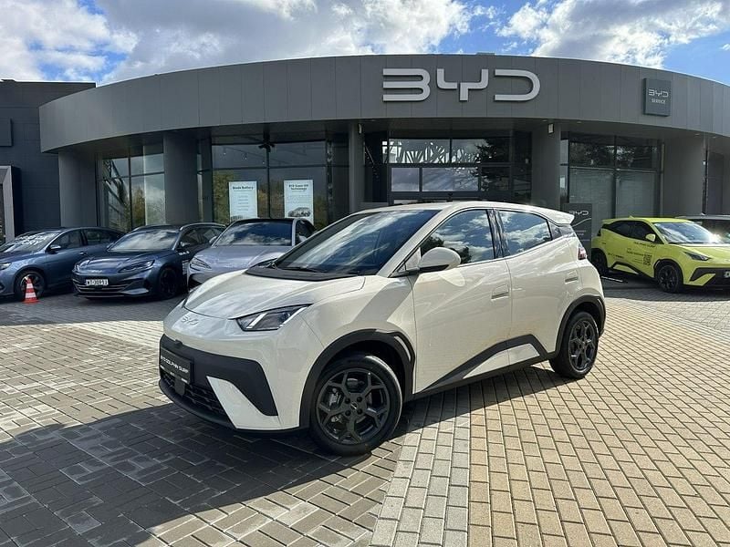 Nowe BYD Dolphin Surf 64 kW (88 KM) 2025 Biały (metalik) Hatchback