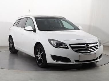 Biały Używany 2013 Opel Insignia Kombi | 28 999 zł (Uczciwa cena) - Obraz 1/4