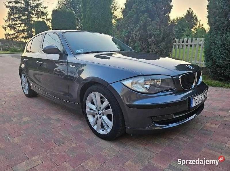 Szary Używany 2008 BMW 118 Hatchback | 12 000 zł (Uczciwa cena) - Obraz 1/2
