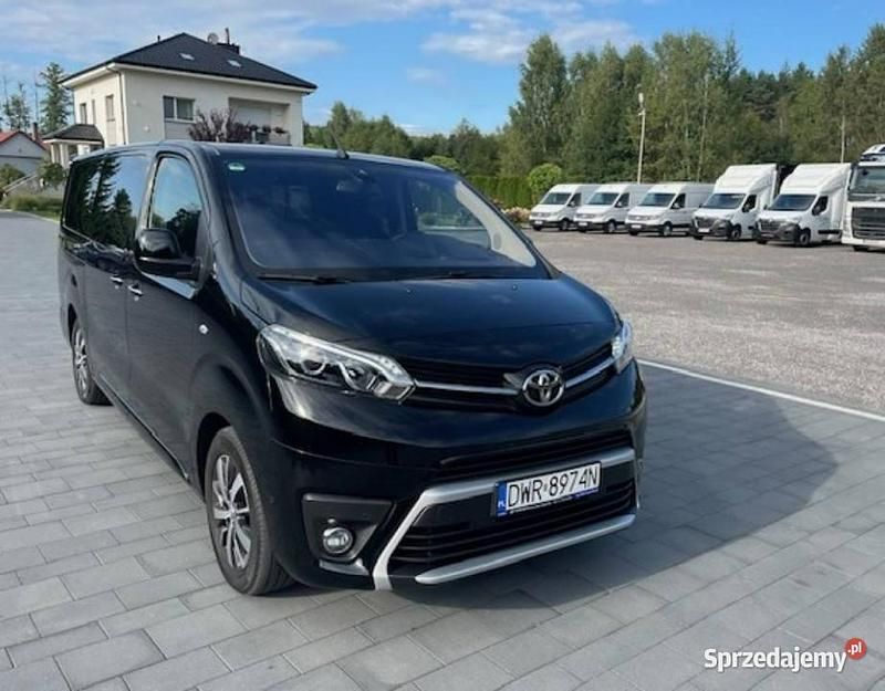 Używany Toyota Proace Verso 177 KM (130 kW) 2023 Czarny Kombi