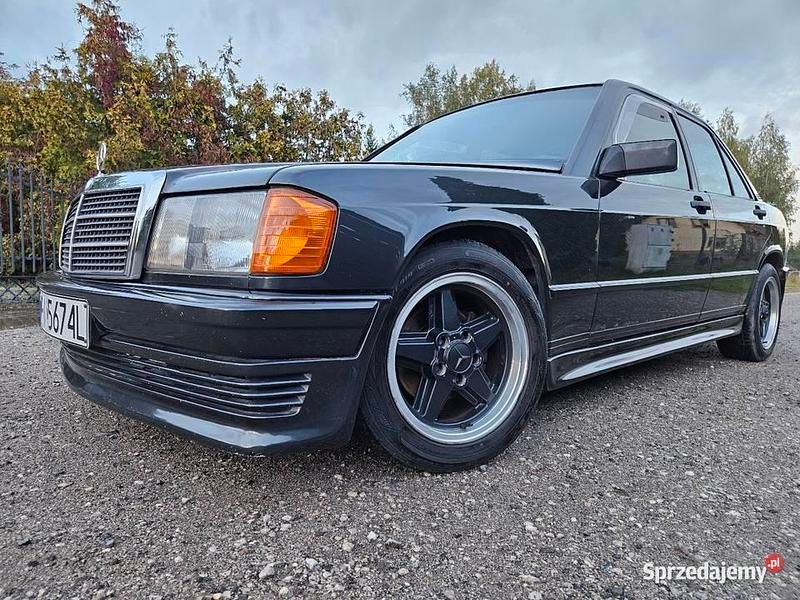 Używany 1985 Mercedes 190 Sedan/Limuzyna | 18 000 zł - Obraz 1/4