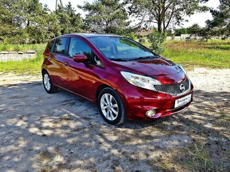 Używany Nissan Note Tekna 110 KM (80 kW) 2014 Bordowy Minivan