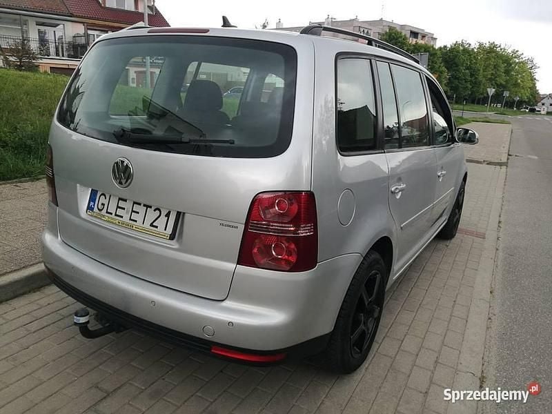 Używany VW Touran R 105 KM (77 kW) 2007 Srebrny Minivan