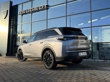 Używany Peugeot 5008 GT 136 KM (100 kW) 2025 Srebrny SUV
