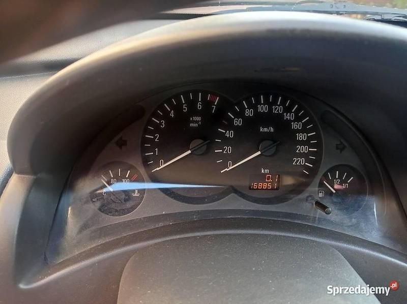 Używany Opel Corsa 2004 Sedan/Limuzyna