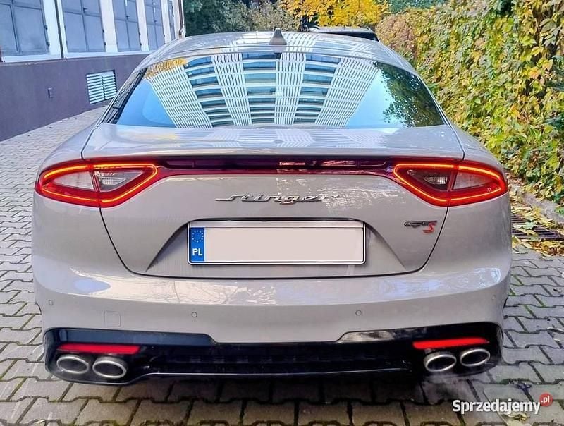 Używany Kia Stinger 366 KM (269 kW) 2020 Szary Hatchback